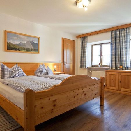 Hausernhof - Chiemgau Karte Инцел Екстериор снимка